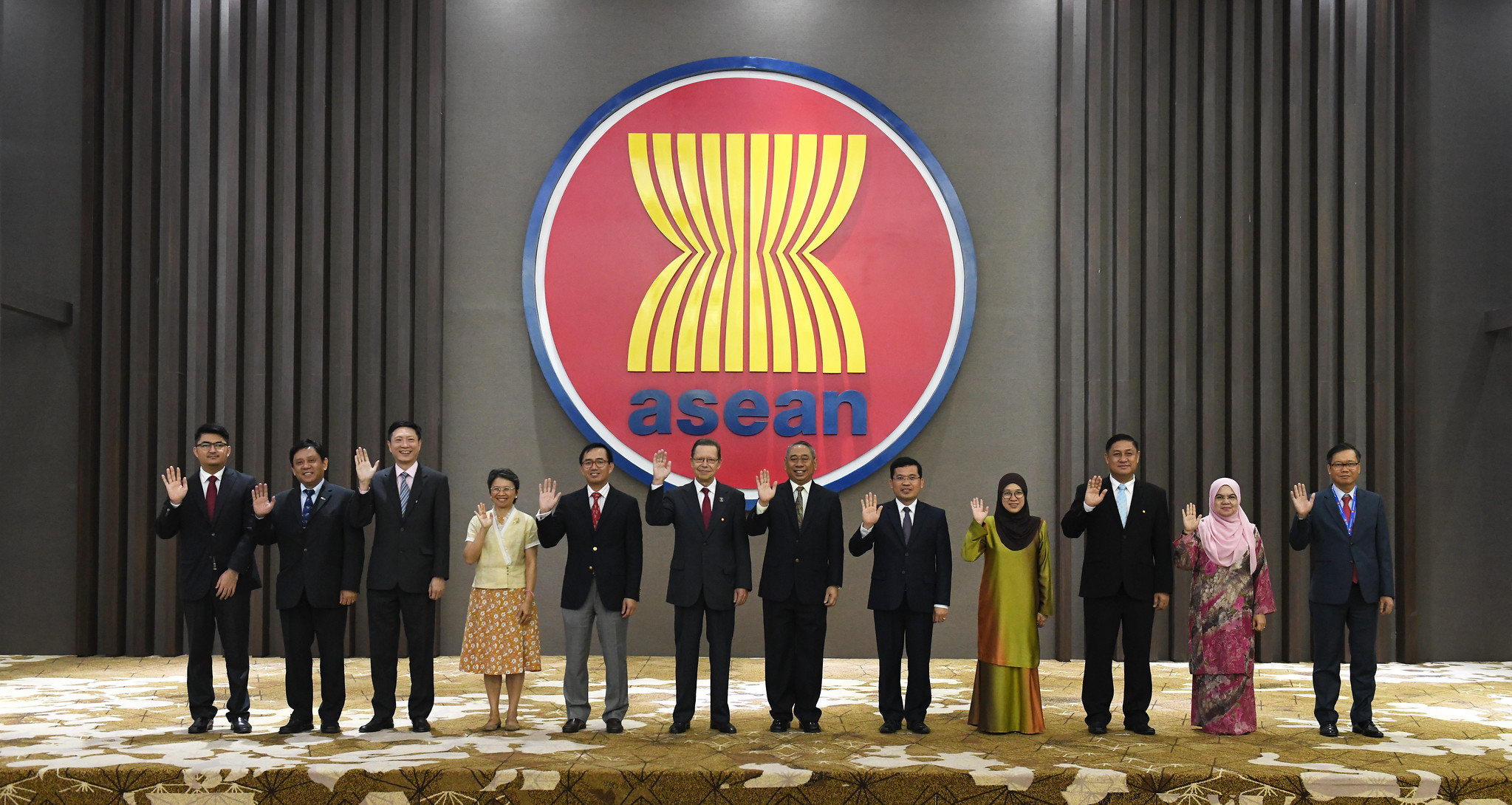 Asean Chairmans Statement On The Asean Post Ministerial Conferences Pmcs 1 Sessions Ha Noi 3086