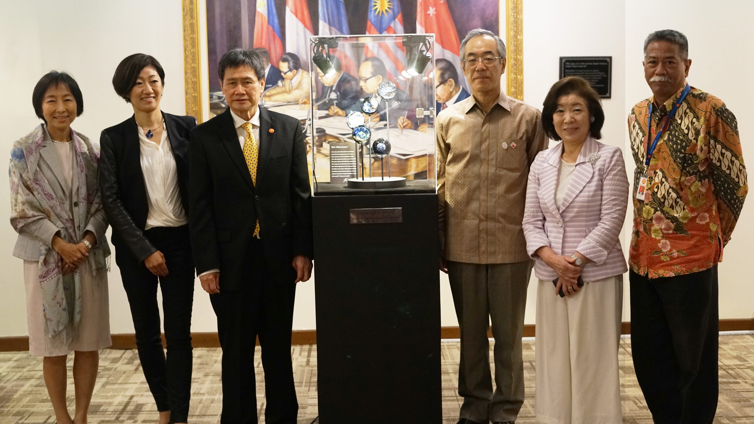 ASEAN Secretariat receives artwork from Japanese artist - ASEAN Main Portal