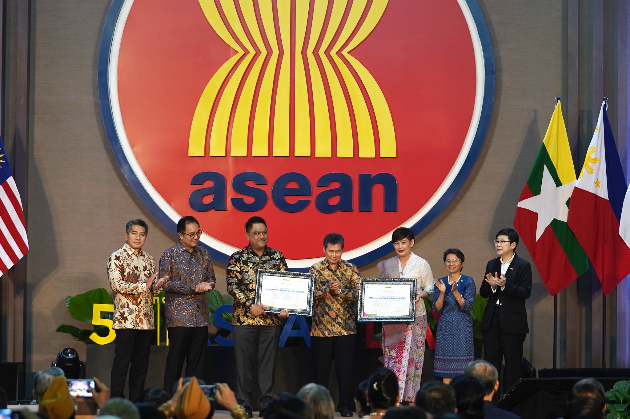 Signing of MOU ASEAN Foundation - Maybank Foundation - ASEAN Main Portal