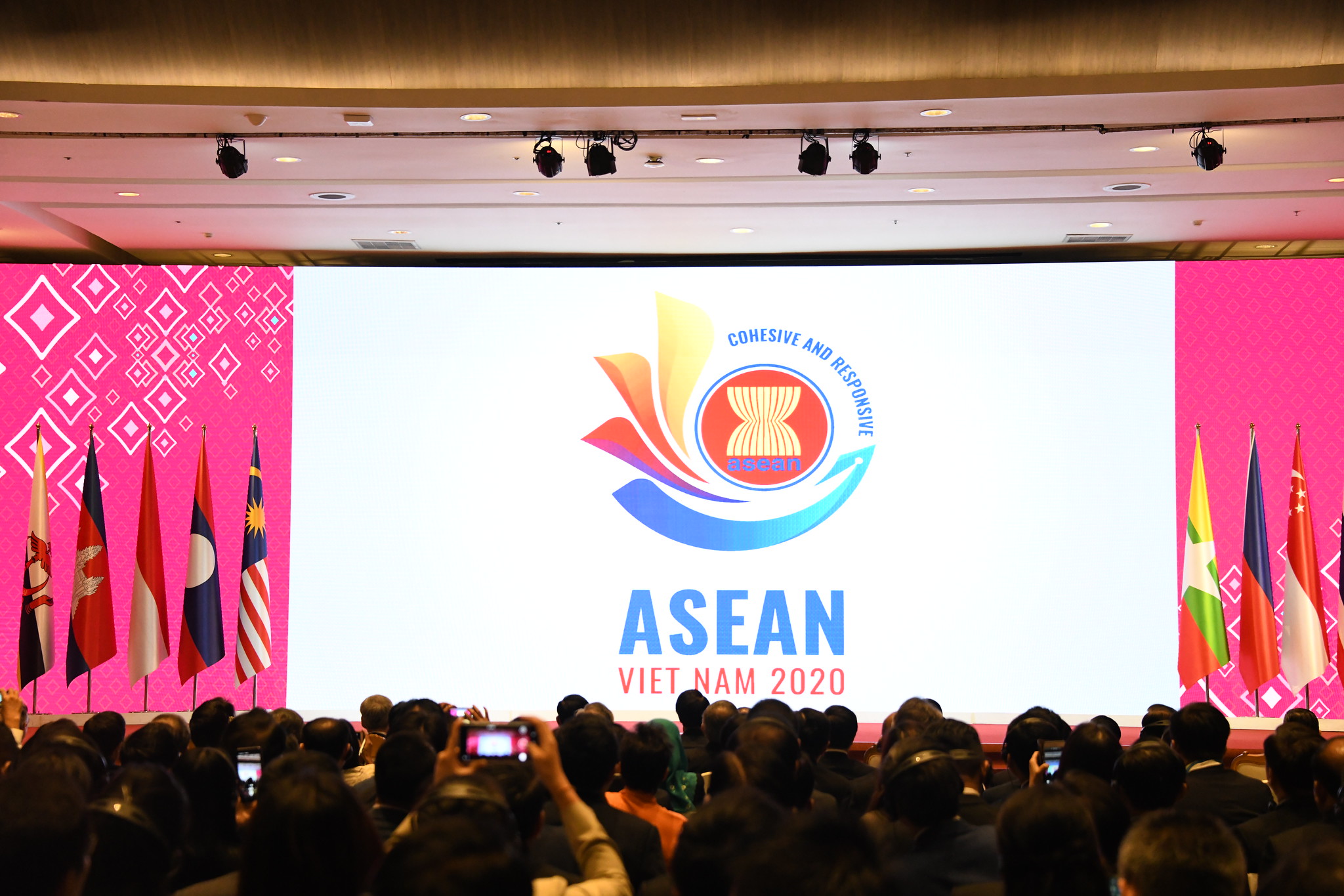 35th ASEAN Summit_Closing Ceremony Of The 35th ASEAN Summit And Related ...