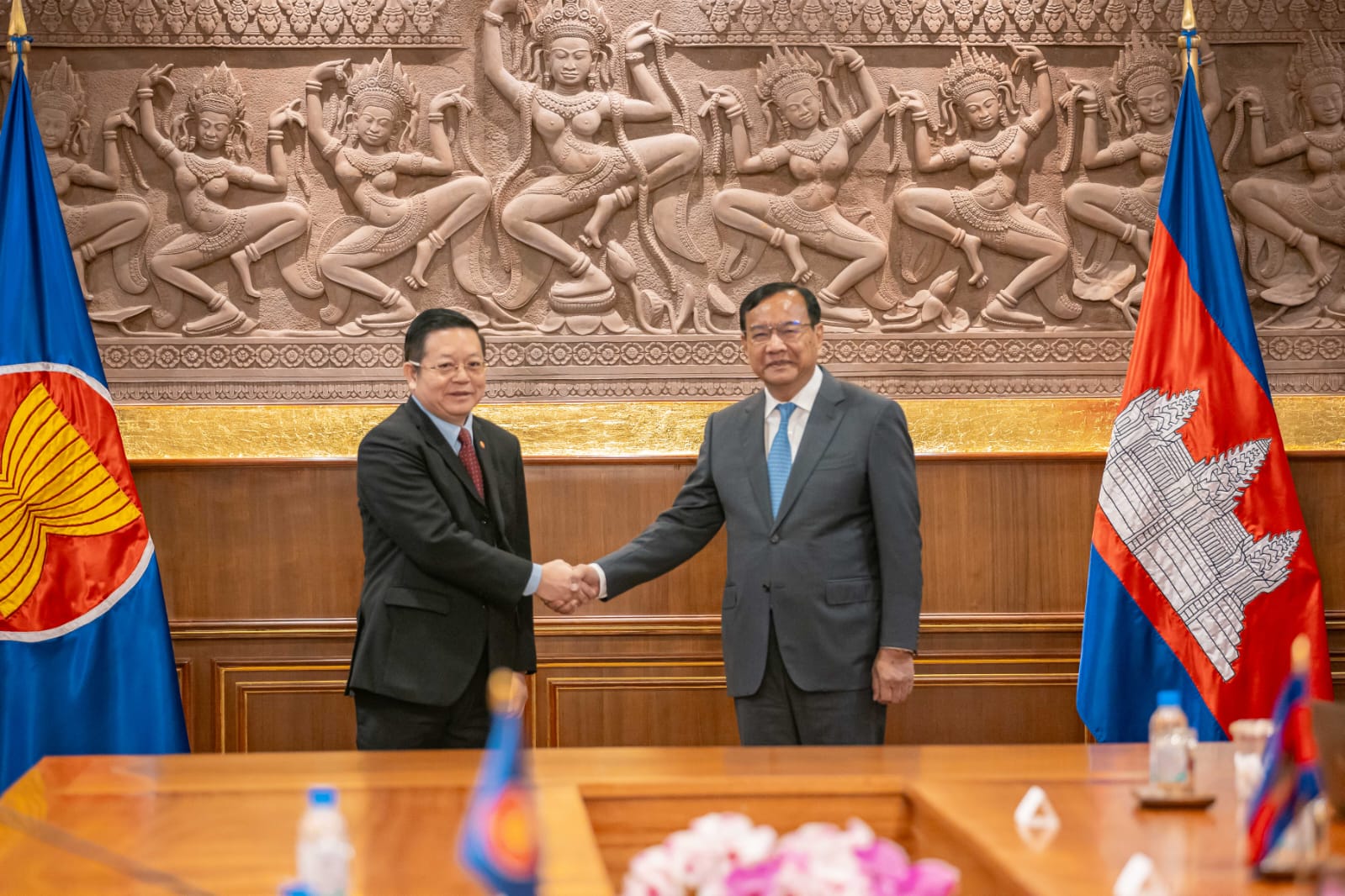 Secretary-general Of Asean Pays Courtesy Call On Deputy Prime Minister 