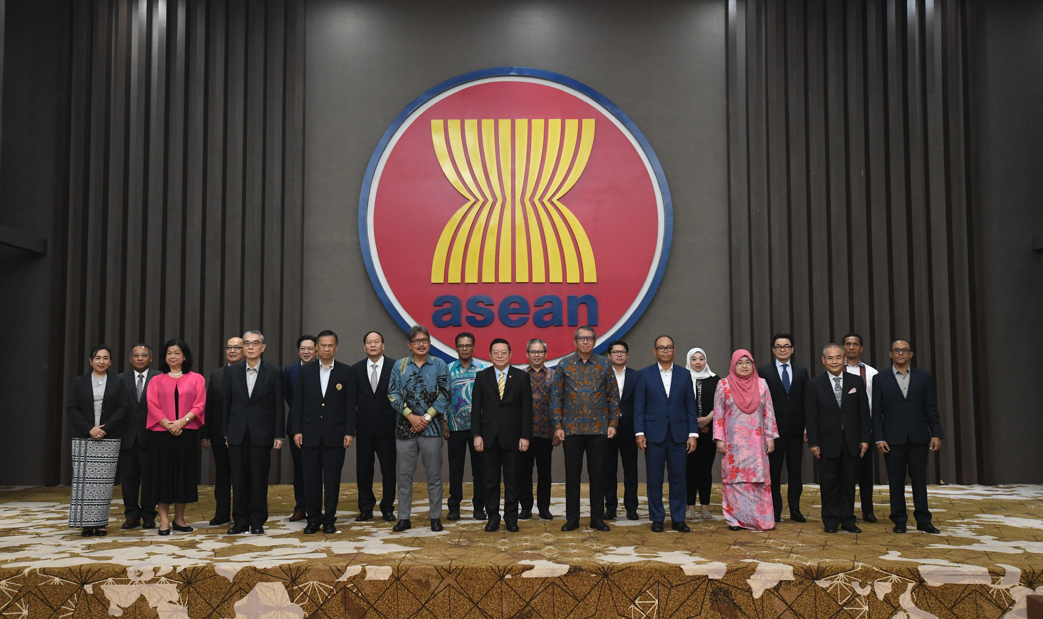 SecretaryGeneral of ASEAN attends 11th Meeting of HighLevel Task