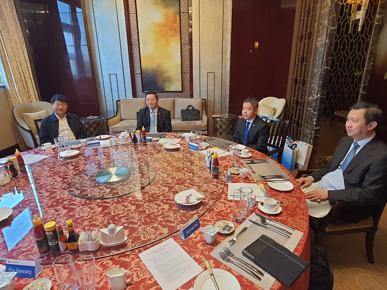 Secretary-General Of ASEAN Holds Breakfast Meeting With China Renewable ...