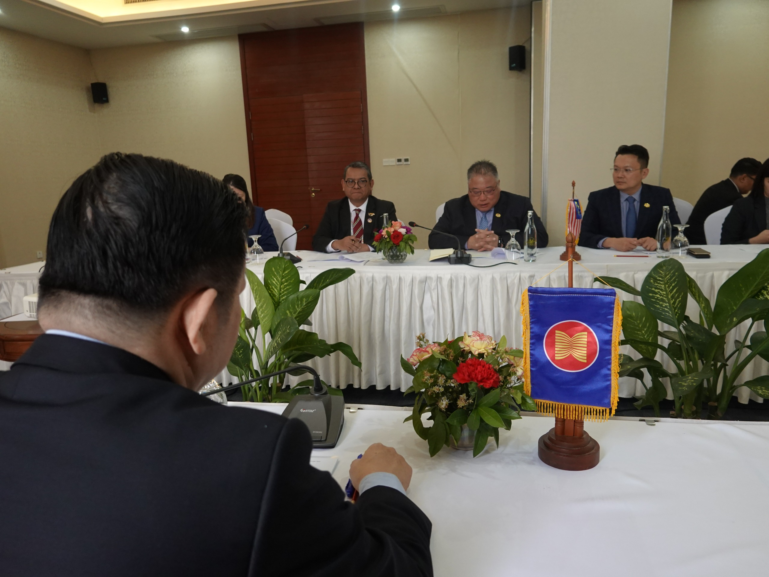 Secretary-General of ASEAN meets with Malaysian Minister of Tourism ...