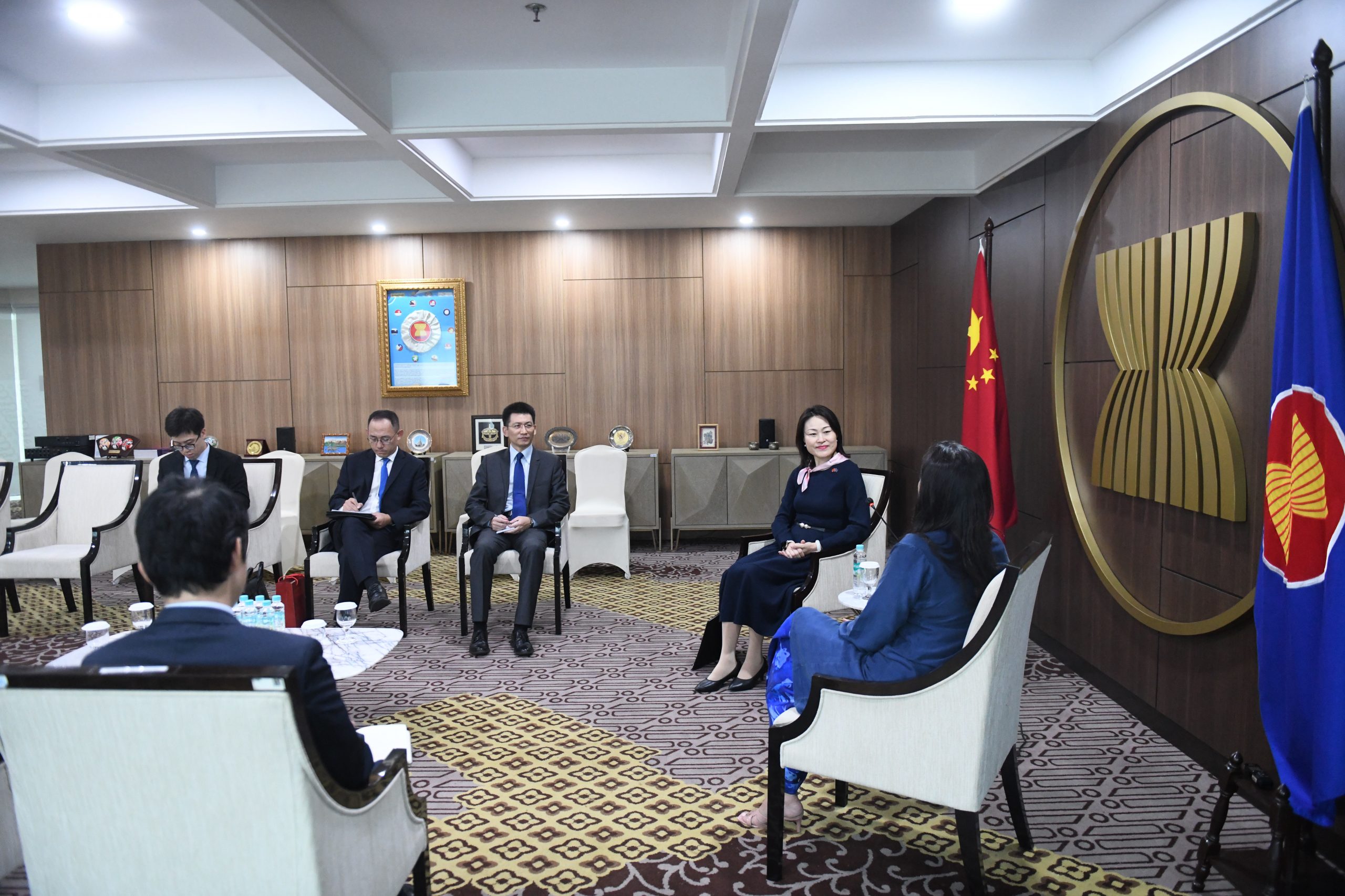 Deputy Secretary-General of ASEAN meets with Ambassador of the People’s ...