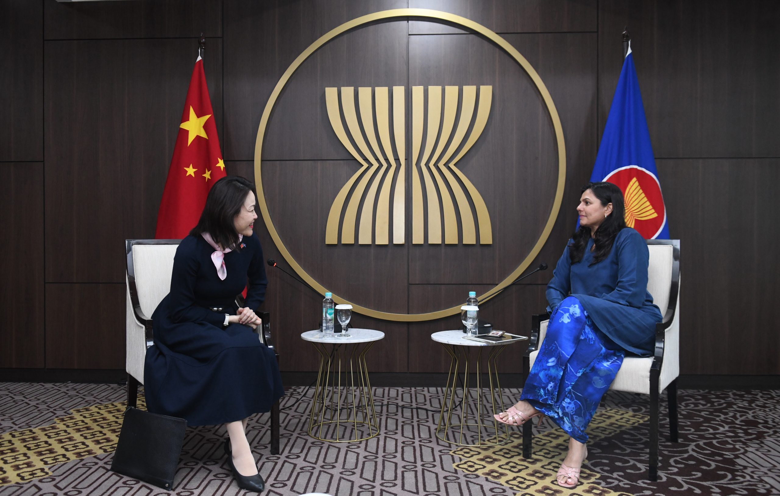 Deputy Secretary-General of ASEAN meets with Ambassador of the People’s ...