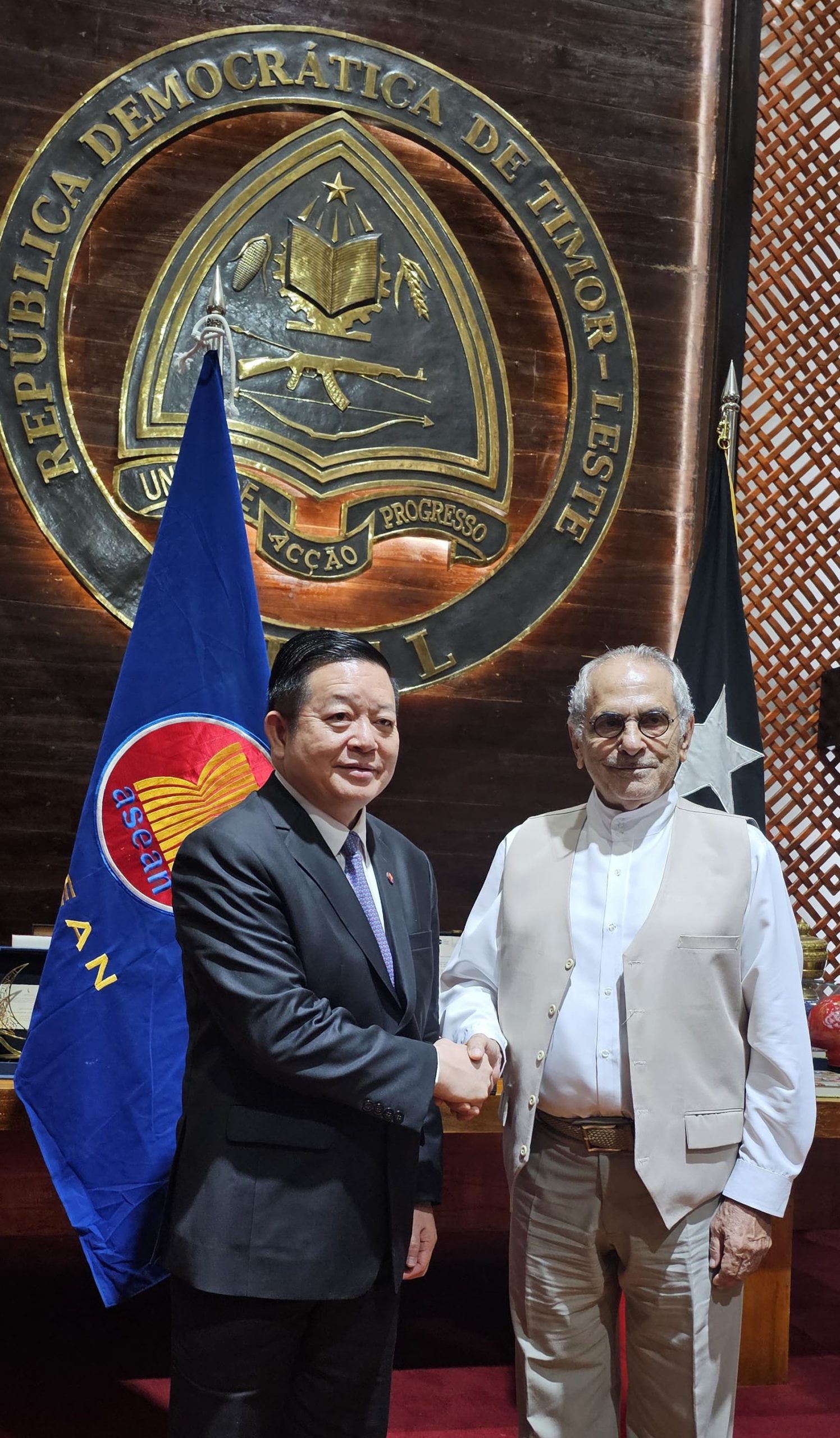 Secretary-General of ASEAN pays a courtesy call on the President of ...