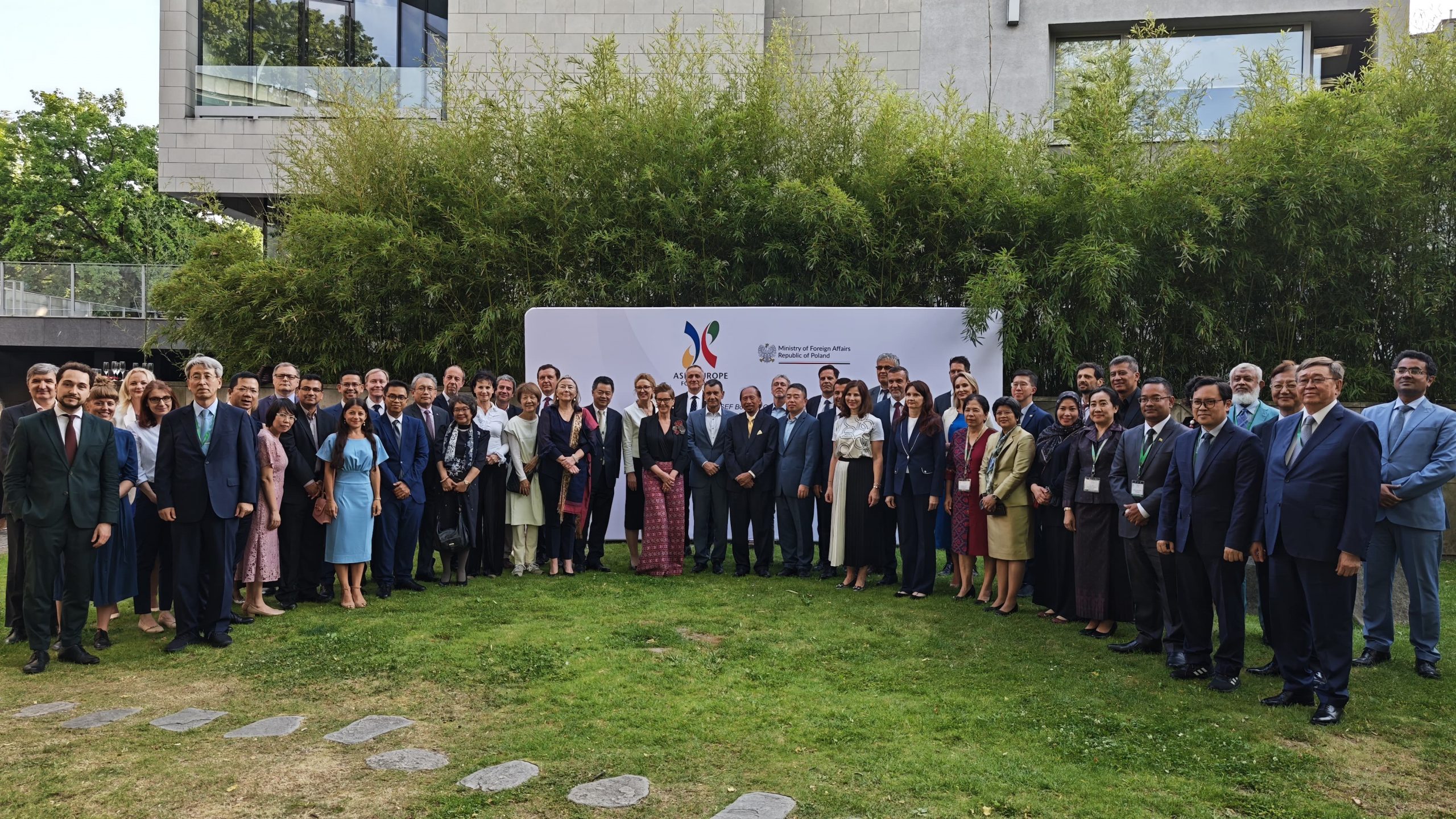 Deputy Secretary-General of ASEAN attends the 46th Asia-Europe