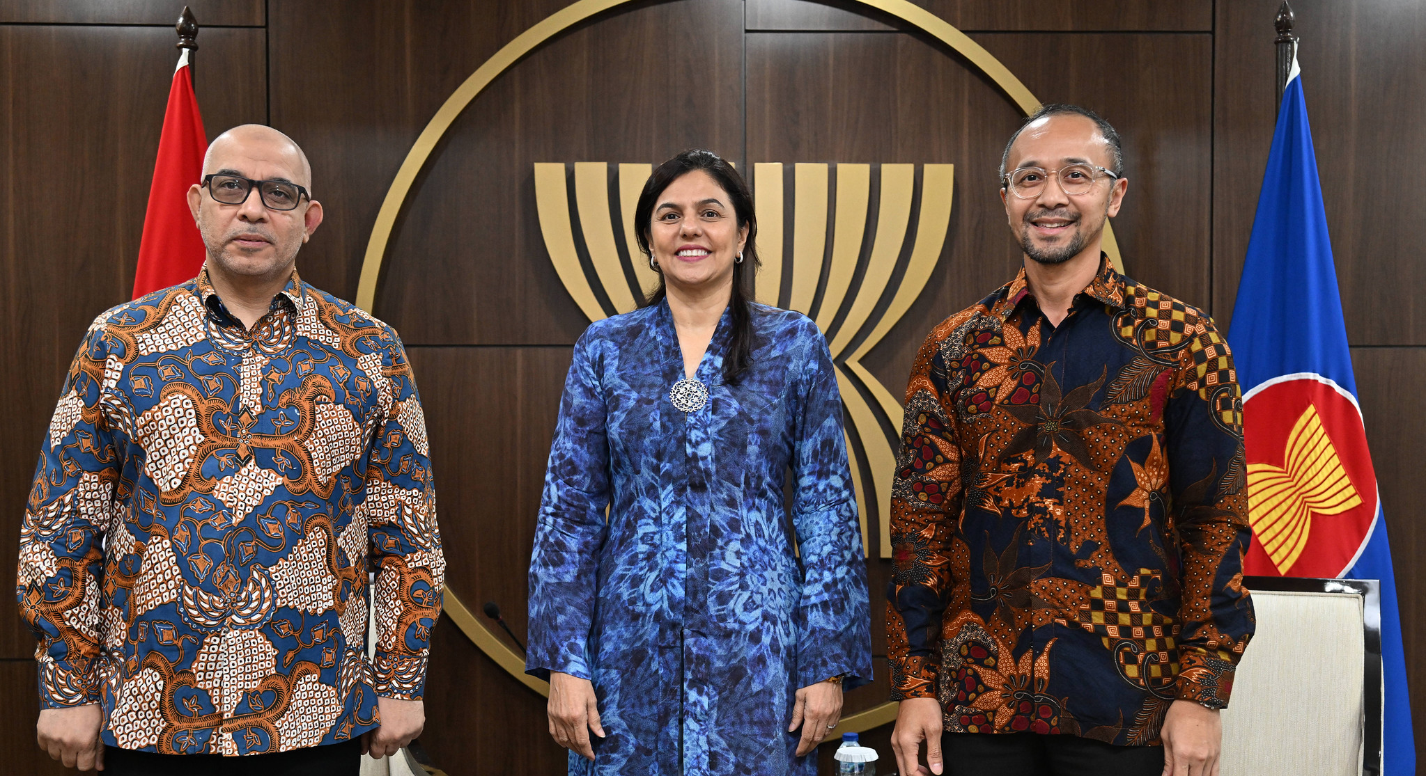 ASEAN副事務総長、ASEAN政治・安全保障協力局長およびASEAN・インドネシアのASEAN対外協力局長と会談