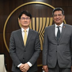 Deputy Secretary-General of ASEAN for Community and Corporate Affairs meets with Ambassador of Republic of Korea (ROK) to ASEAN