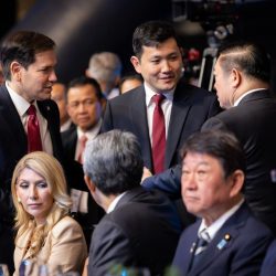 Philippine Foreign Secretary says ASEAN must work together