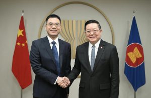 Secretary-General of ASEAN meets with Ambassador of China to ASEAN