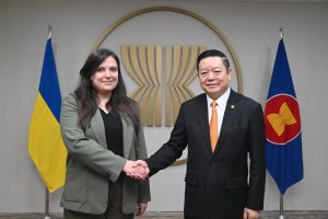 Secretary-General of ASEAN meets with the Chargé d’Affaires of the Embassy of Ukraine in Jakarta