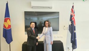 Secretary-General of ASEAN Meets wih Senator of South Australia