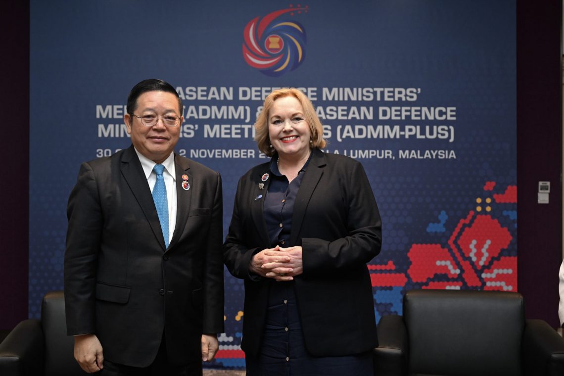 Secretary-General of ASEAN meets with the Minister of Defence of New ...