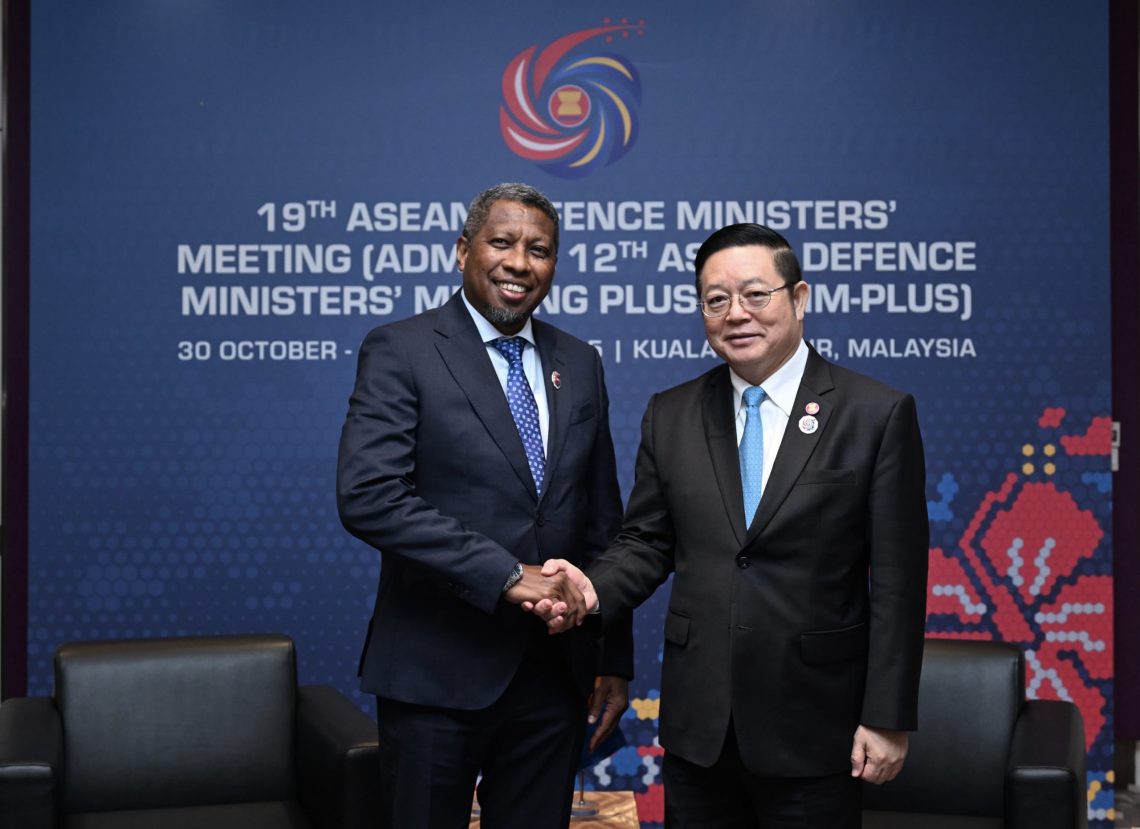 Secretary-General of ASEAN meets with the Minister of Defence of Timor ...